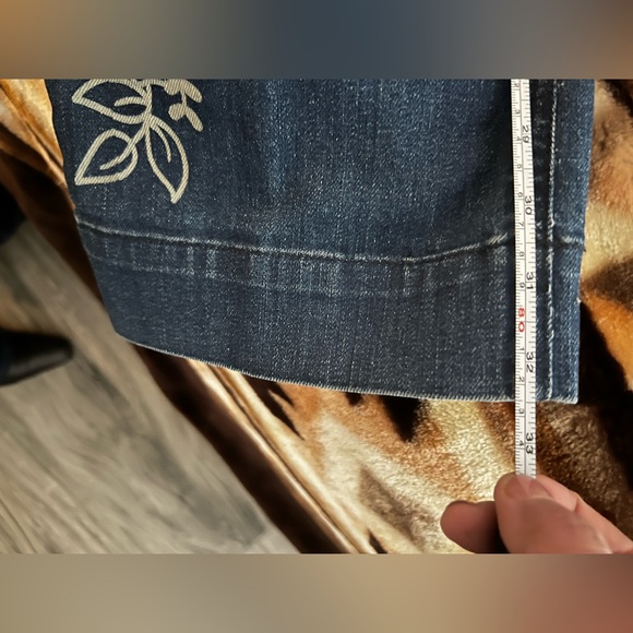 Ann Taylor LOFT Curvy Straight Leg Jeans laser itched. - Picture 11 of 15